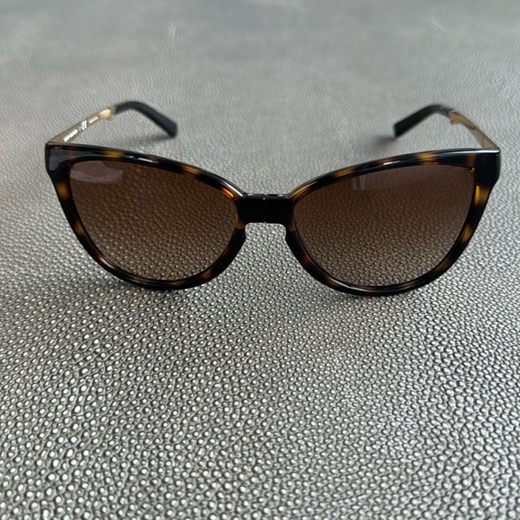 Tory Burch sunglasses - Picture 1 of 6